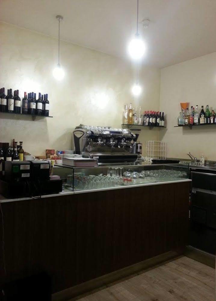 Locanda San Fiorenzo Fiorenzuola dʼArda Exterior foto