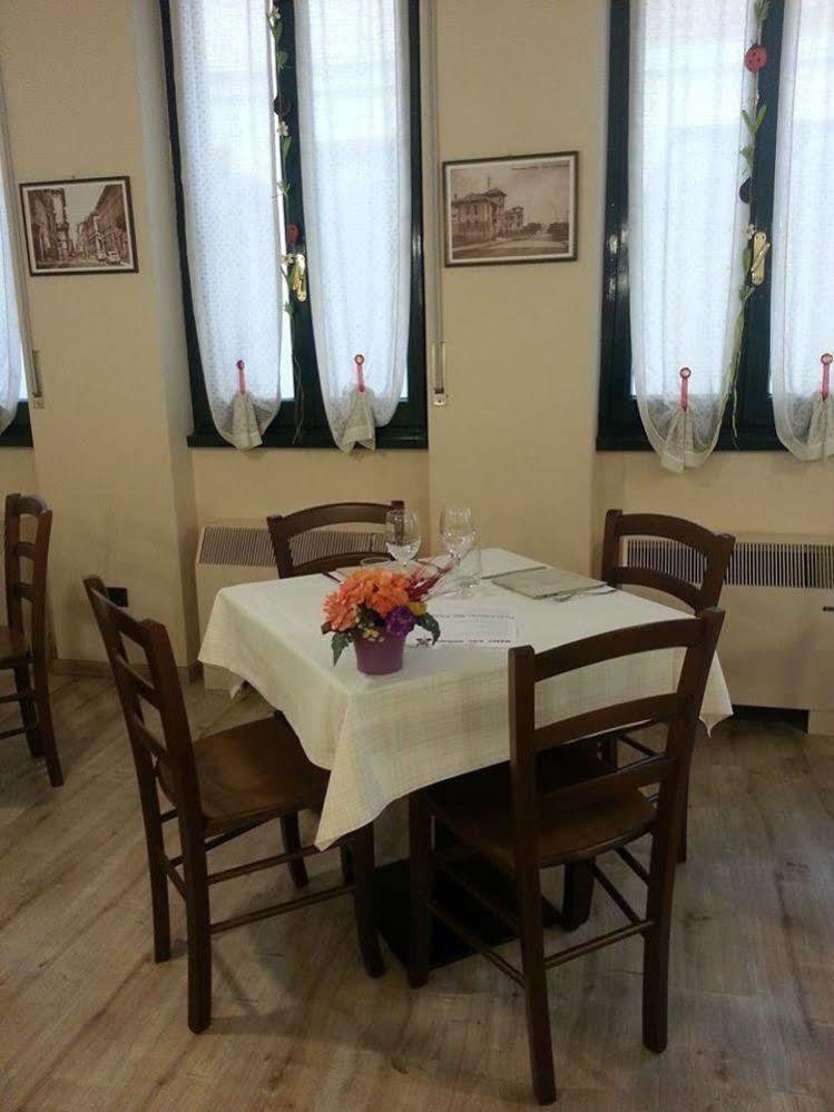 Locanda San Fiorenzo Fiorenzuola dʼArda Exterior foto